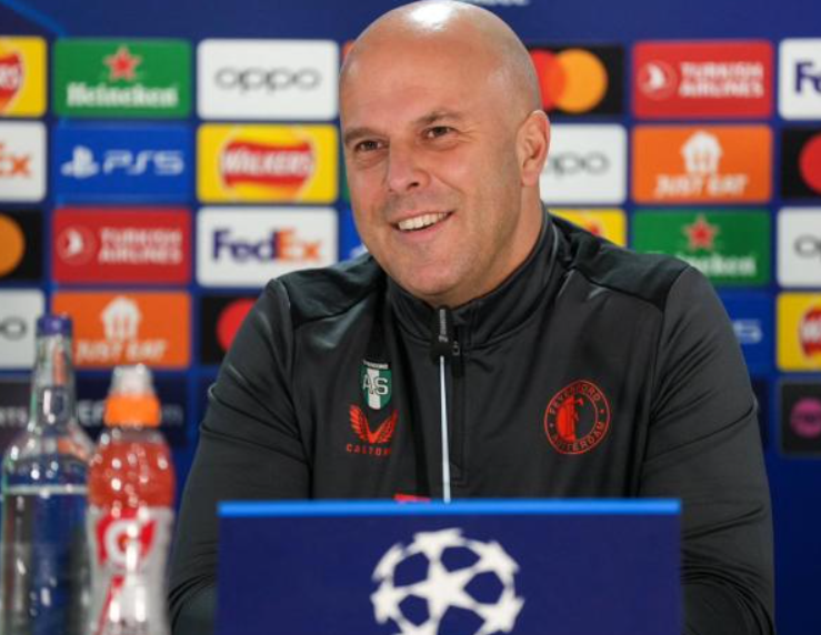 <a href='https://www.www.laijianshen.com/news/tag/1129875.html' style='color: blue;'>英超第9轮</a>利物浦折戟：斯洛特剖析失利根源与阵容隐忧