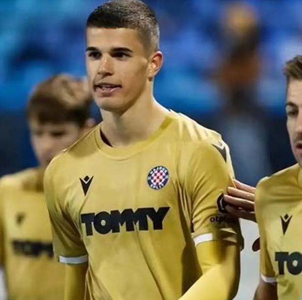 卢卡 - 武什科维奇：逐梦热刺，拒绝曼城背后的抉择