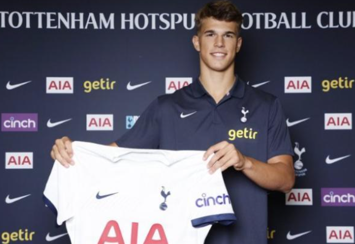 卢卡 - 武什科维奇：逐梦热刺，拒绝曼城背后的抉择