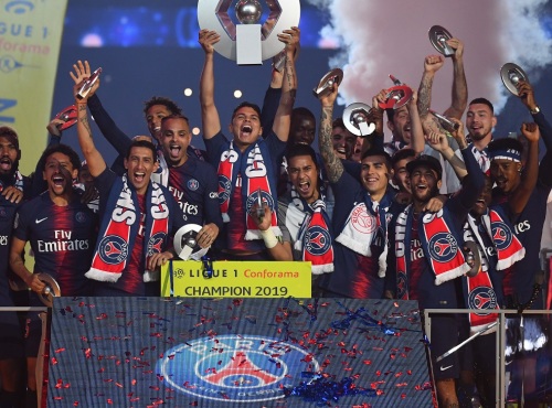 <a href='https://laijianshen.com/news/tag/1124.html' style='color: blue;'>巴黎圣日耳曼</a>：欧冠赛场的青春风暴与冠军传奇新篇