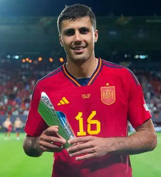 曼城积极推进罗德里续约事宜，力求稳固核心阵容