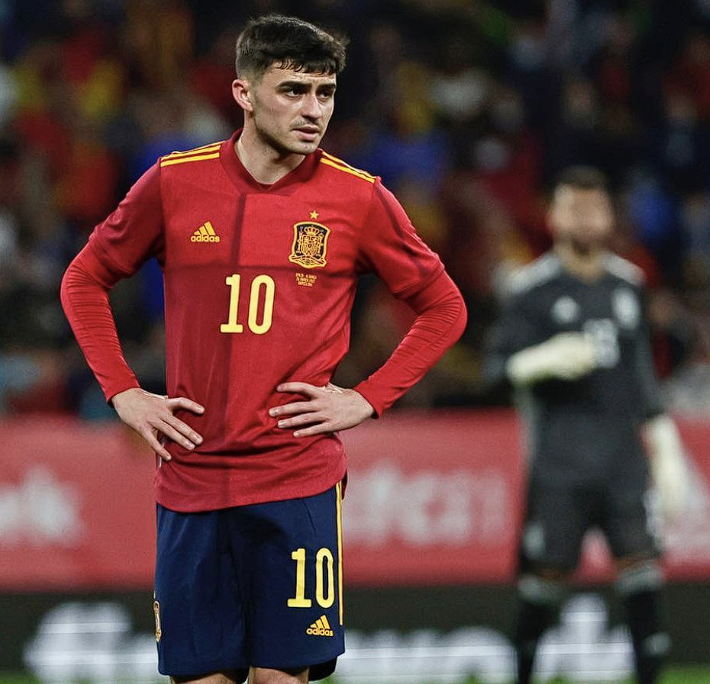 佩德里伤停影响深远，巴萨多线作战面临挑战