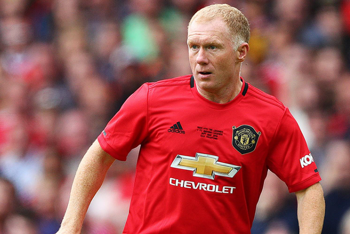 斯科尔斯的加薪风波：荣耀、抉择与内心之愧