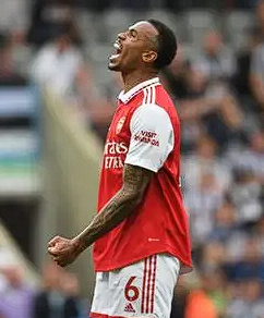 英超第十轮：阿森纳客胜伯恩利，加布里埃尔荣膺全场最佳