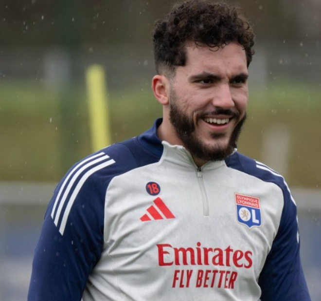 哈兰德欧冠赛前发声:专注当下,赞队友望成长