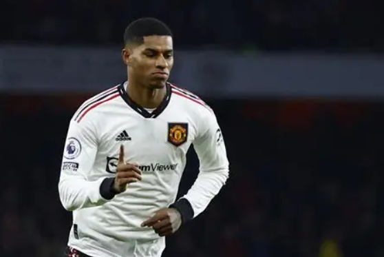 巴萨复兴之路：青训与经验球员的完美融合