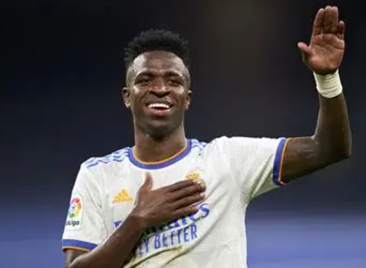 维尼修斯续约风波升级，皇马面临艰难抉择