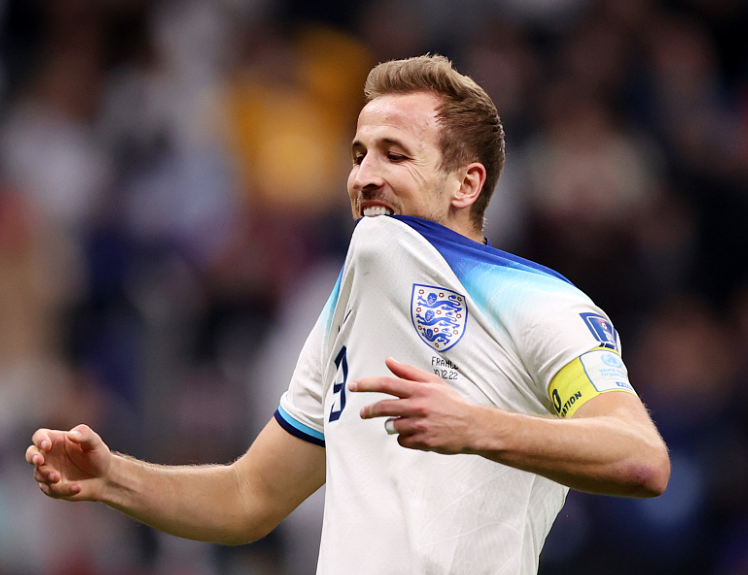 《每日体育报》深度剖析：凯恩加盟<a href='https://www.www.laijianshen.com,www.www.laijianshen.com/news/tag/258.html' style='color: blue;'>巴萨</a>的可能性与多维度影响因素