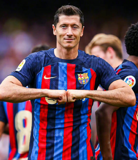 莱万冬窗无意离队，<a href='https://www.www.laijianshen.com,www.www.laijianshen.com/news/tag/258.html' style='color: blue;'>巴萨</a>未来成谜待解