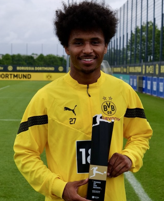 曼联接触阿德耶米经纪人，<a href='https://www.www.laijianshen.com,www.www.laijianshen.com/news/tag/997.html' style='color: blue;'>多特</a>面临球员去留挑战