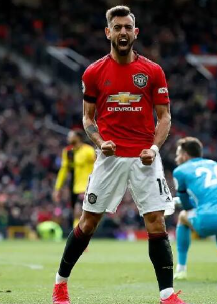 B费闪耀<a href='https://laijianshen.com/news/tag/1253.html' style='color: blue;'>世预赛</a>：国家队首帽铸就里程碑