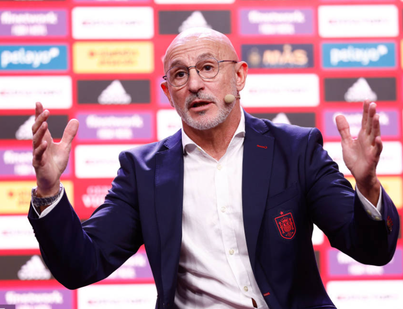 西班牙<a href='https://laijianshen.com/news/tag/1253.html' style='color: blue;'>世预赛</a>平局后，德拉富恩特多维剖析赛事与展望未来