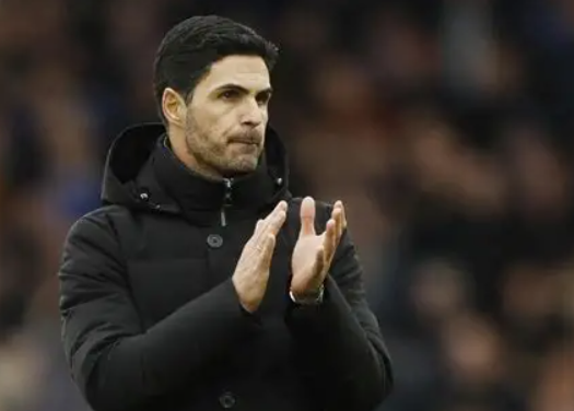 英超焦点:阿森纳客平十人切尔西,阿尔特塔赛后深度剖析