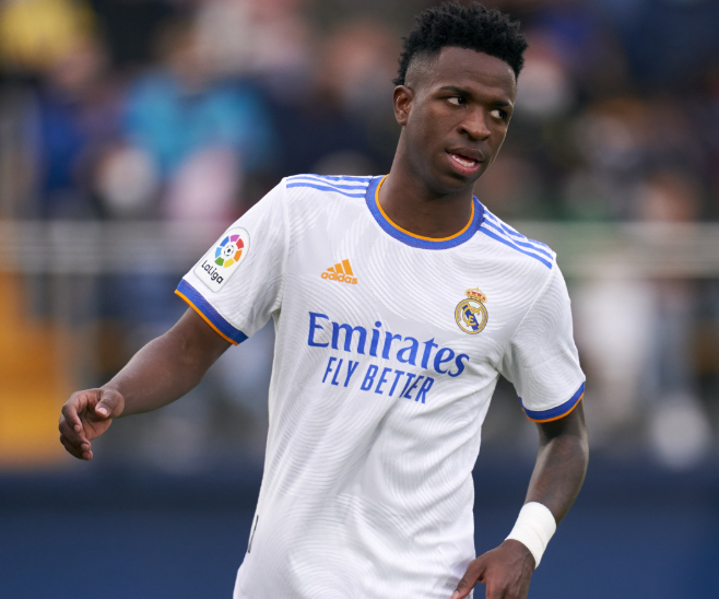 皇马客战毕巴前训练细节:维尼修斯与姆巴佩的特别互动